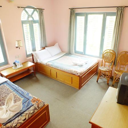 Hotel Greenland Покхара Экстерьер фото