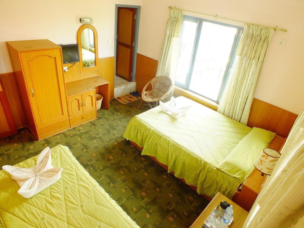 Hotel Greenland Покхара Экстерьер фото